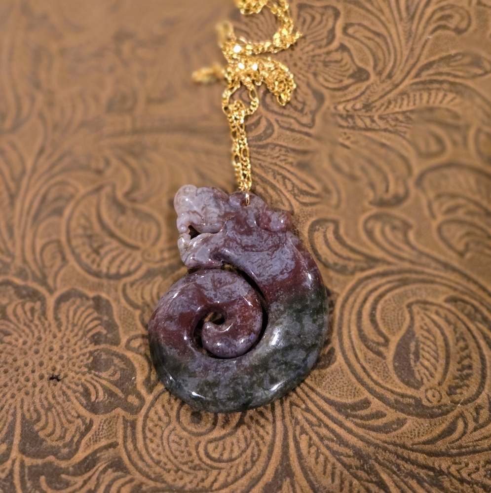 Moss Agate Dragon Pendant On 18KT GF Chain Necklace - Picture 2 of 6